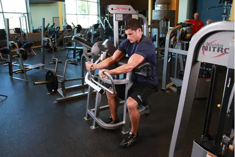 Correct form for Machine Preacher Curl